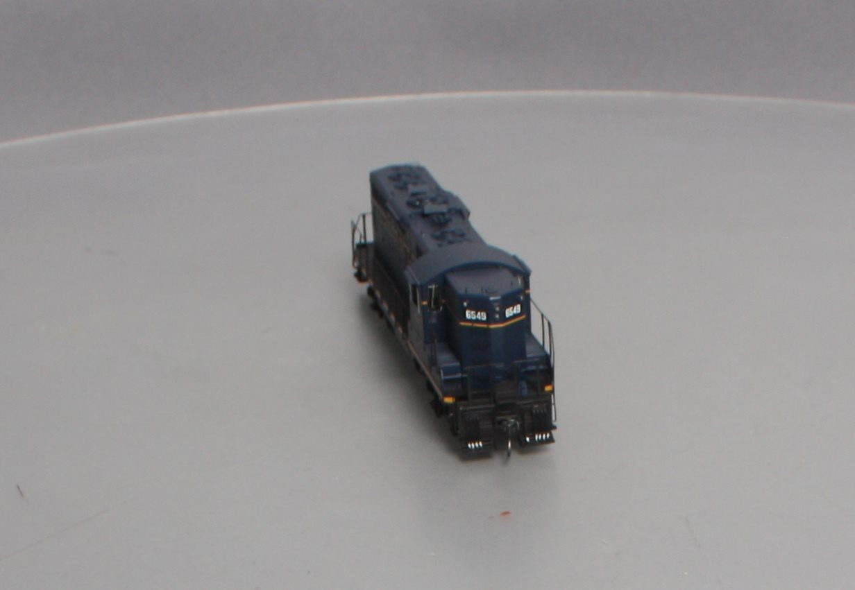 Athearn G64117 HO Baltimore & Ohio GP9 Diesel Locomotive #6549