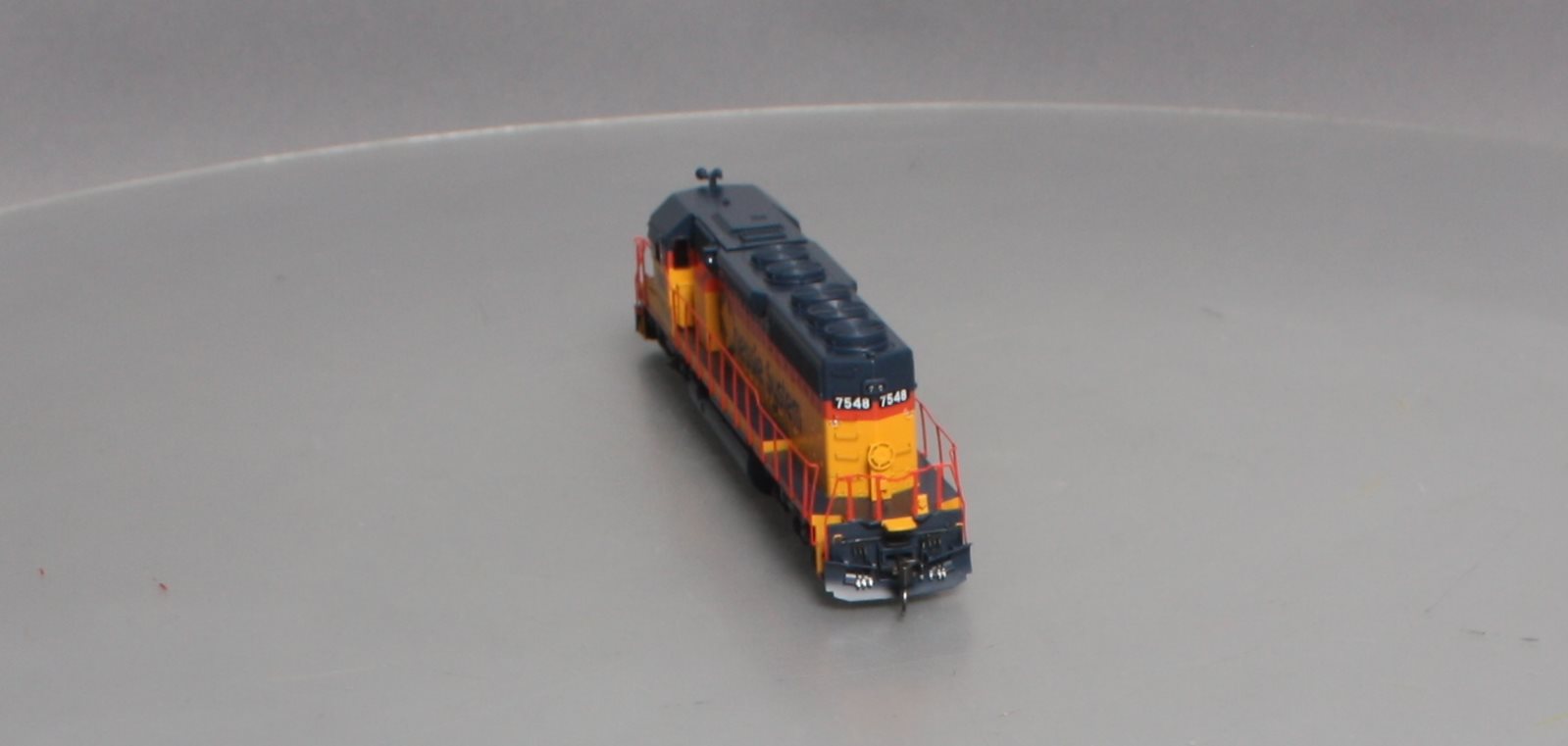 Athearn 98710 HO Chessie System / Western Maryland SD40 #7548