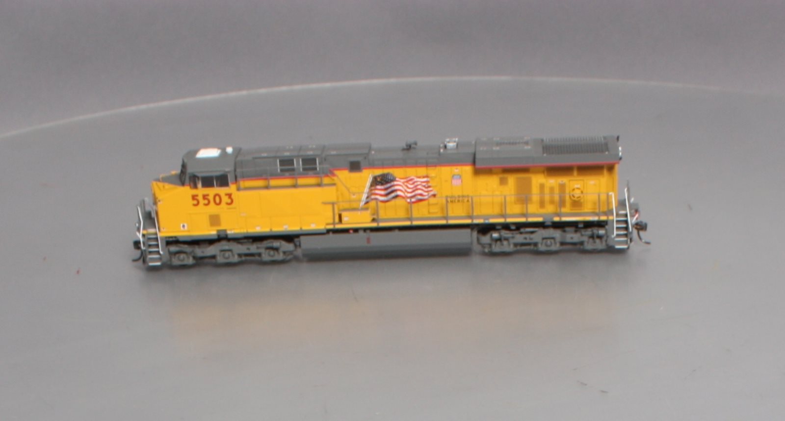 Athearn G69735 HO Scale Union Pacific ES44AC Diesel Locomotive #5503