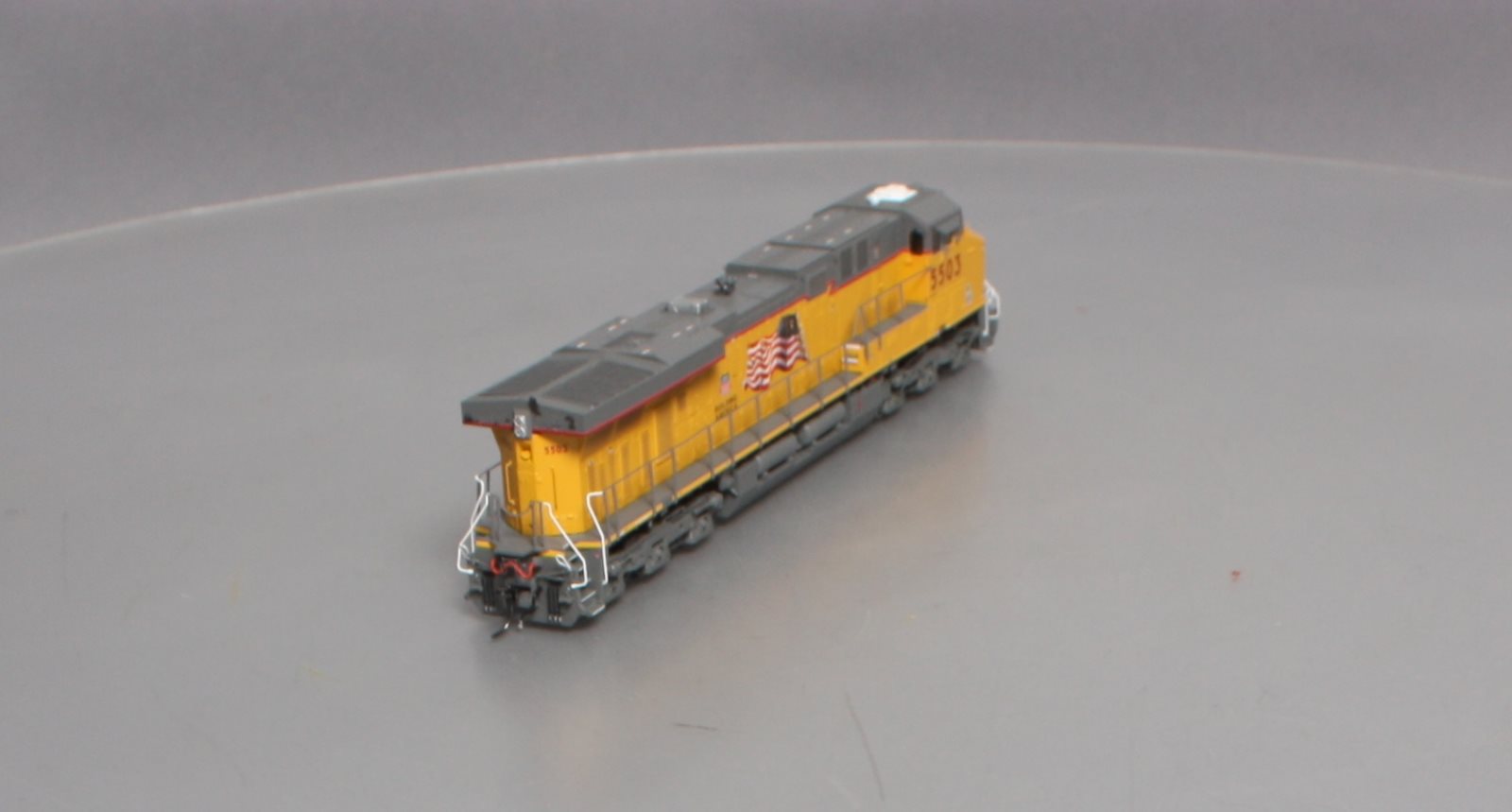 Athearn G69735 HO Scale Union Pacific ES44AC Diesel Locomotive #5503