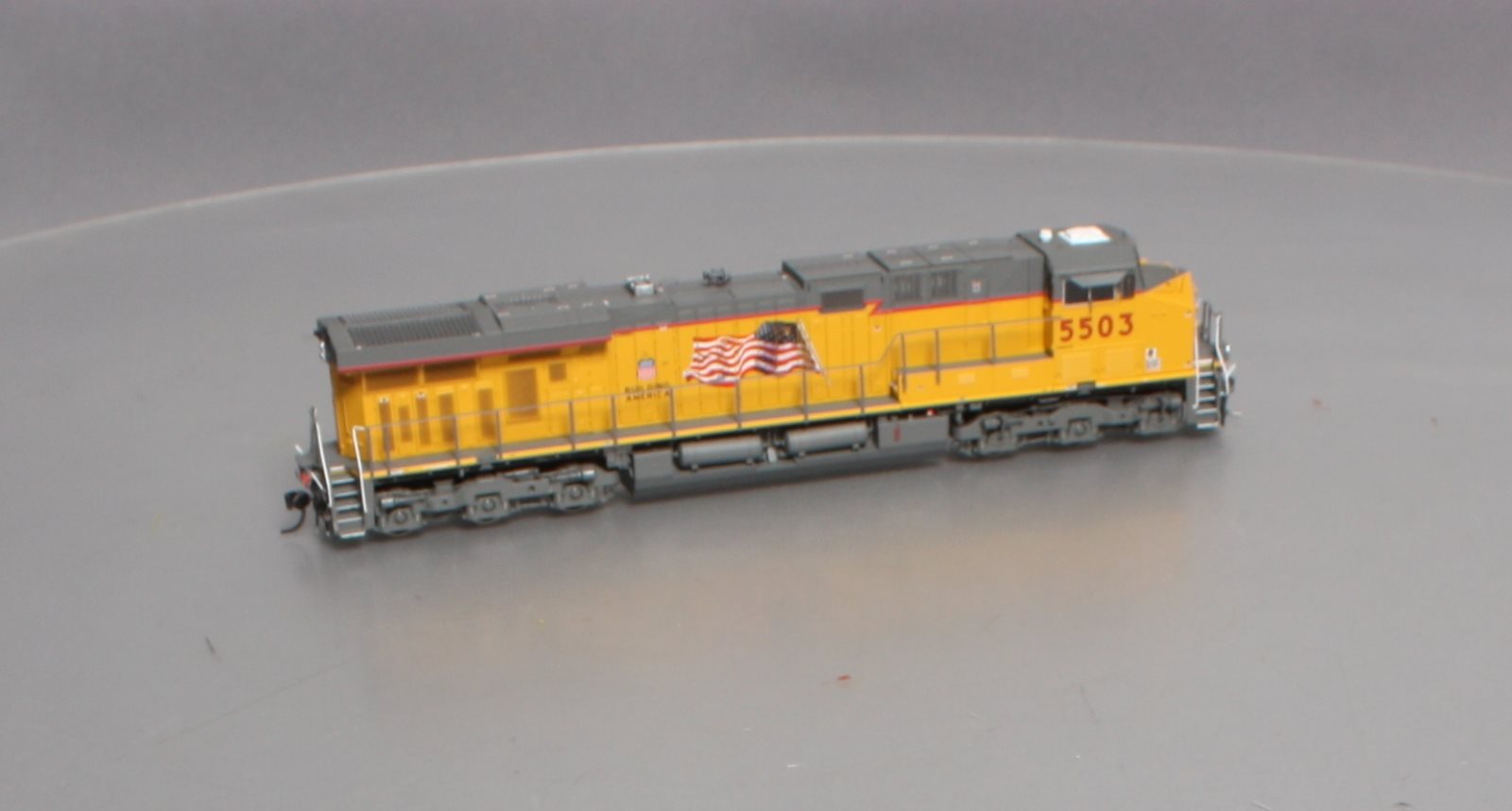 Athearn G69735 HO Scale Union Pacific ES44AC Diesel Locomotive #5503