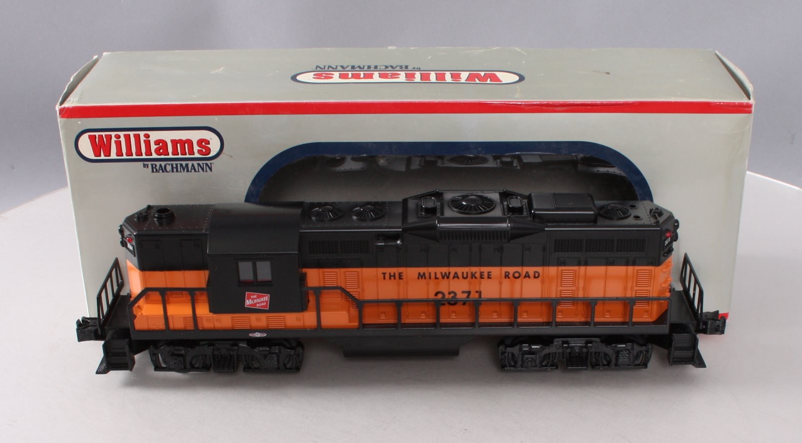 Williams 21512 Milwaukee Road GP-9 Dummy Diesel Locomotive #2371