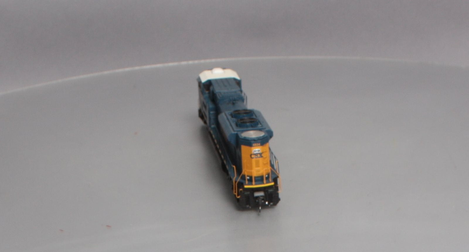 Athearn G68597 HO CSX/YN3 SD70ACe Heritage #4834