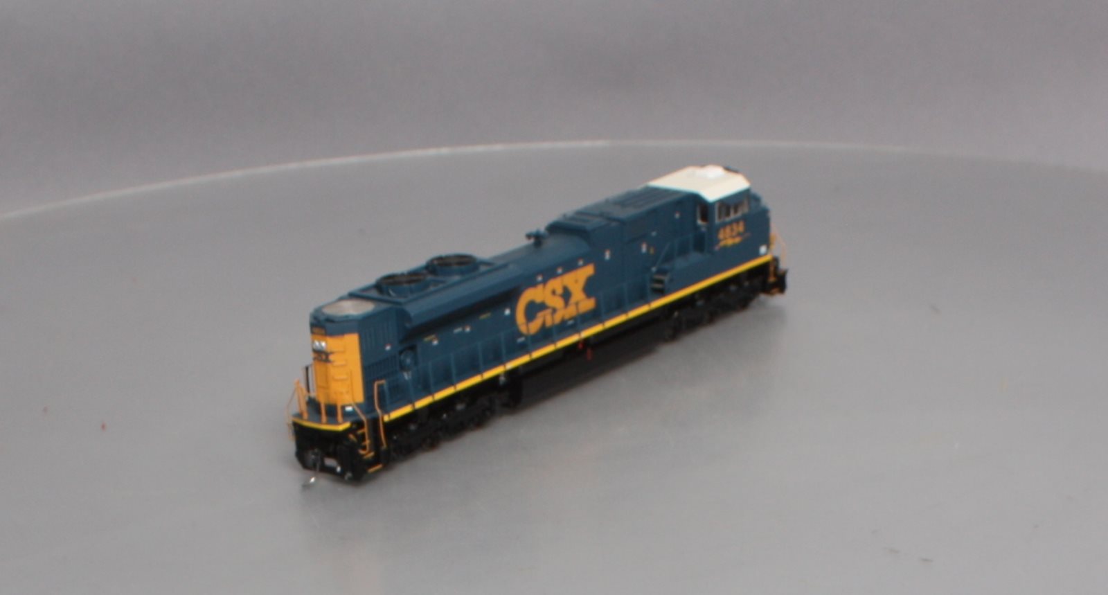 Athearn G68597 HO CSX/YN3 SD70ACe Heritage #4834
