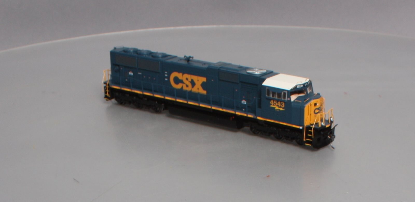 Athearn G64796 HO CSX SD70MAC Phase VIIIb Diesel Locomotive #4543