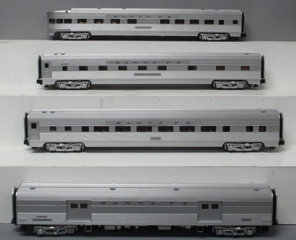 Lionel 1927010 O Gauge Santa Fe 21" Passenger Cars (Set of 4)