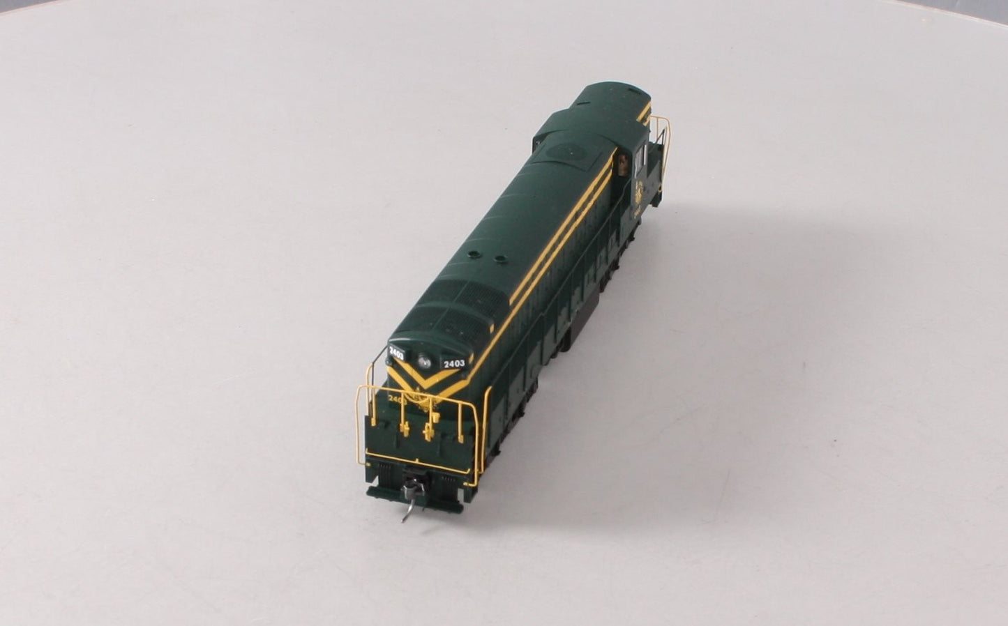 Atlas 7869 HO Trainmaster Phase 1b, CNJ #2403