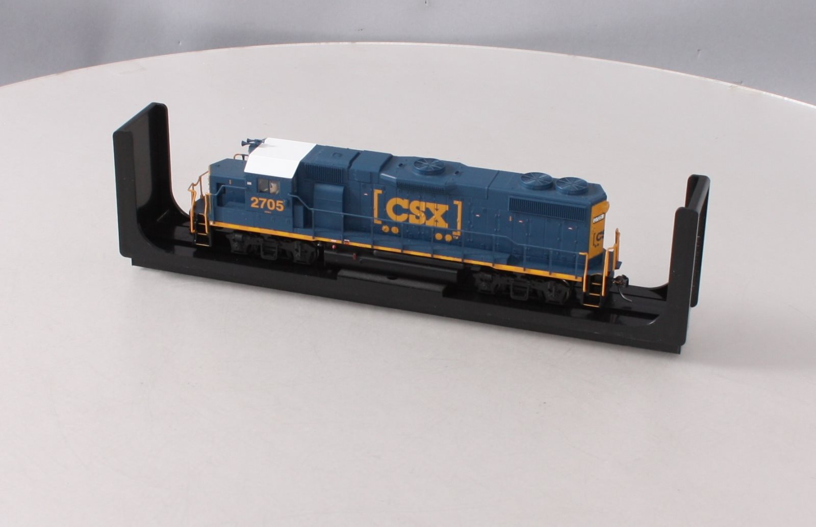 Atlas 10001747 HO CSX EMD GP38-2 Diesel Engine #2705