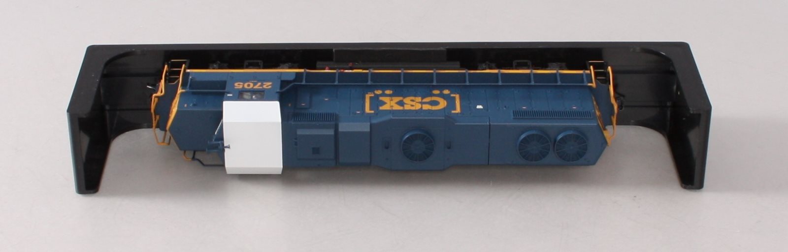Atlas 10001747 HO CSX EMD GP38-2 Diesel Engine #2705