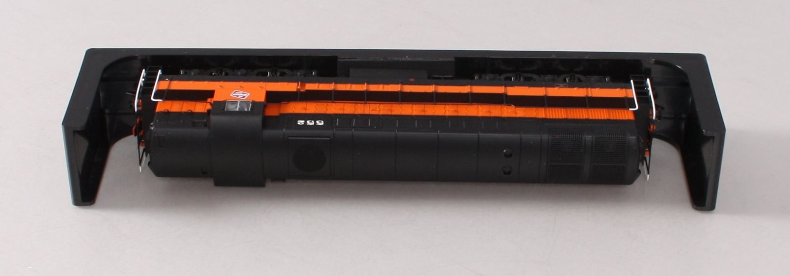 Atlas 10002223 HO Milwaukee Road TrainMaster Diesel Locomotive #552