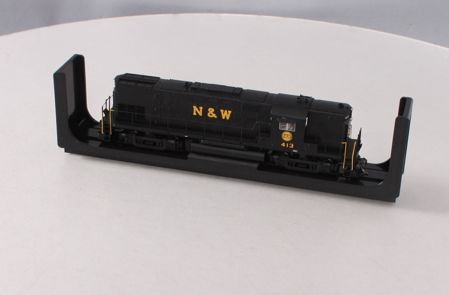 Atlas 10001985 HO Norfolk & Western C420 Phase 2A High Nose Locomotive #413