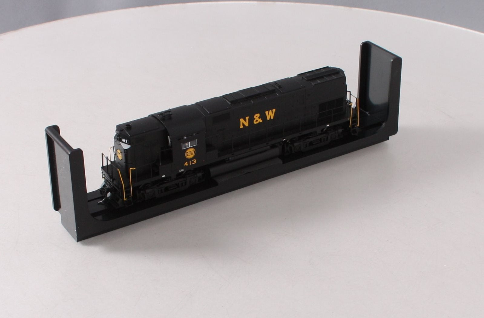 Atlas 10001985 HO Norfolk & Western C420 Phase 2A High Nose Locomotive #413