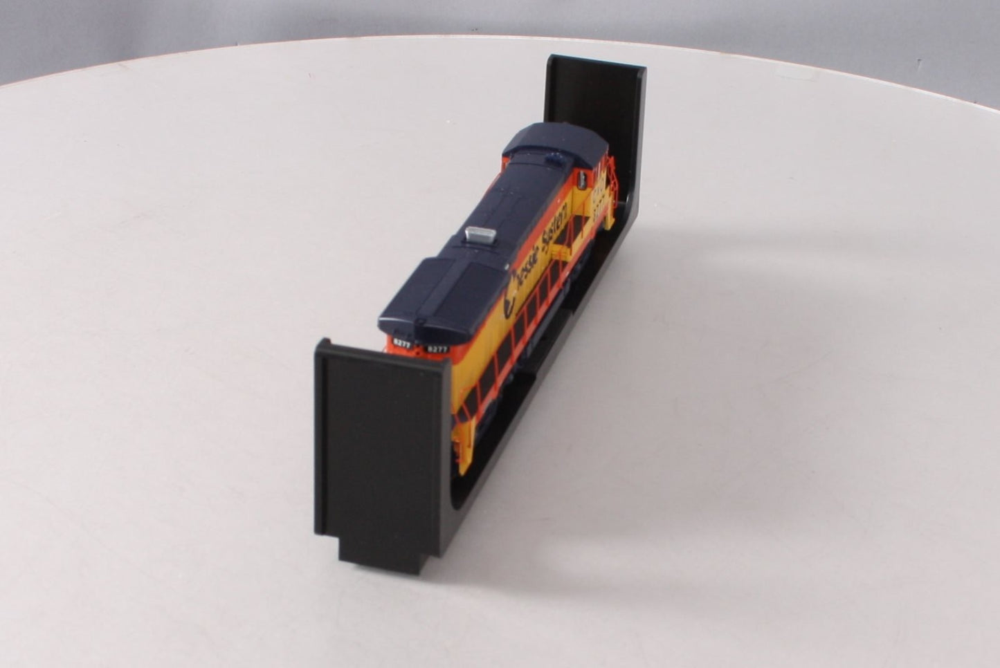 Atlas 10002076 HO Chessie System/C&O GE B30-7 Phase 1 Low-Nose Diesel #8277