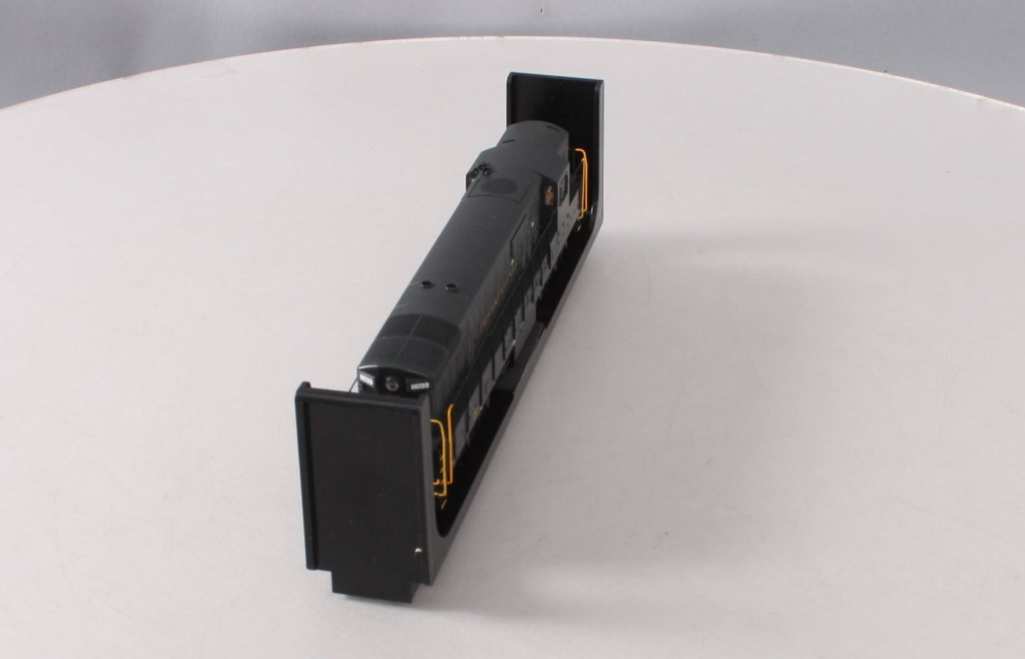 Atlas 10002208 HO TrainMaster PRR #8699