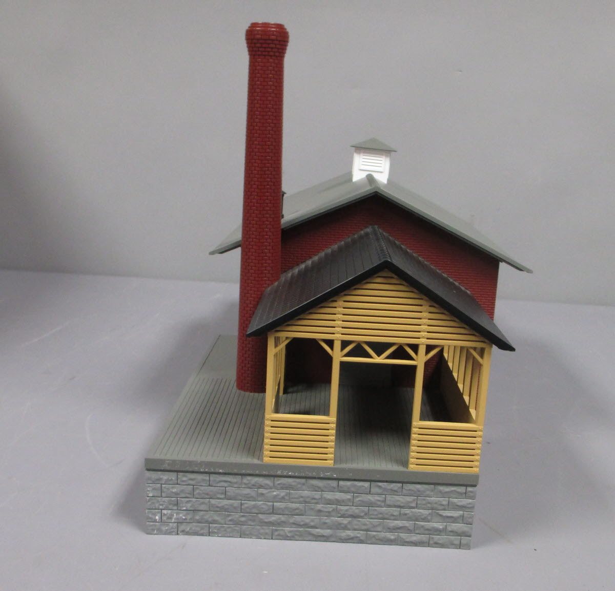 MTH 30-90168 Pittsburgh Brewing Co. Brewery w/Operating Smoke