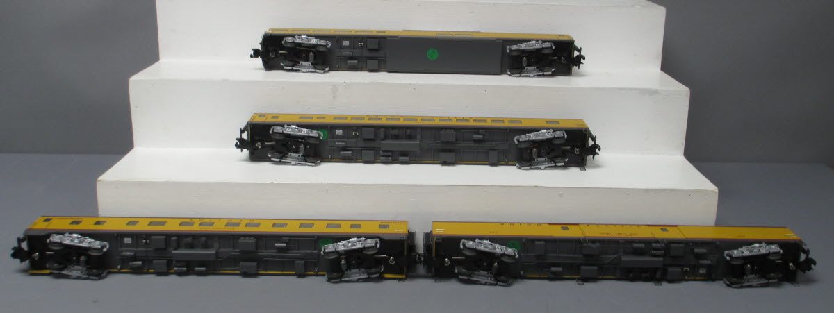 Lionel 6-85360 Union Pacific Challenger 21'' 4 Car Passenger Pack