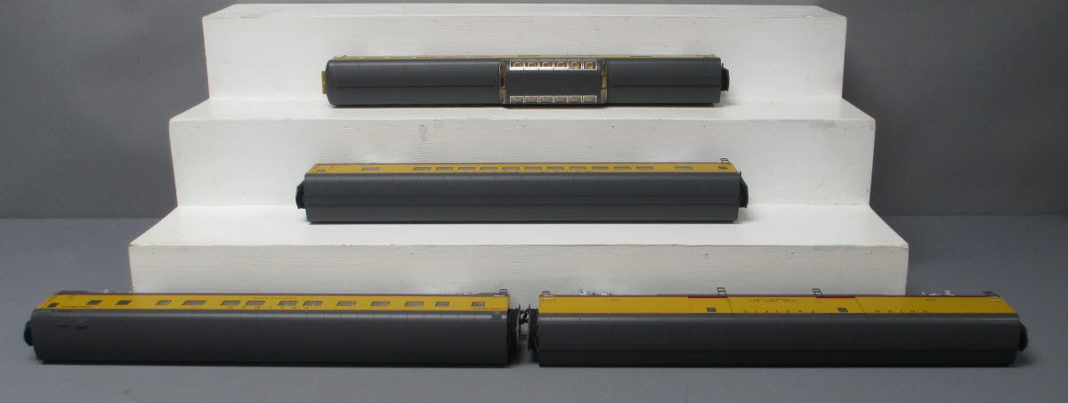 Lionel 6-85360 Union Pacific Challenger 21'' 4 Car Passenger Pack