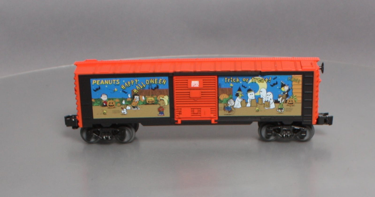 Lionel 6-39363 O Halloween Peanuts Boxcar