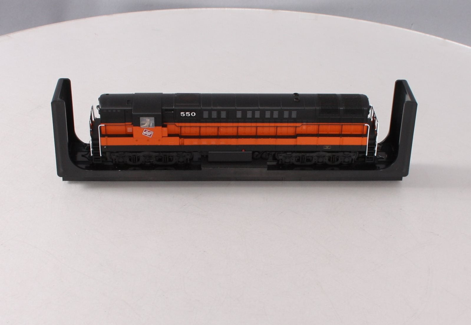 Atlas 10002225 HO Milwaukee Road TrainMaster Locomotive #550
