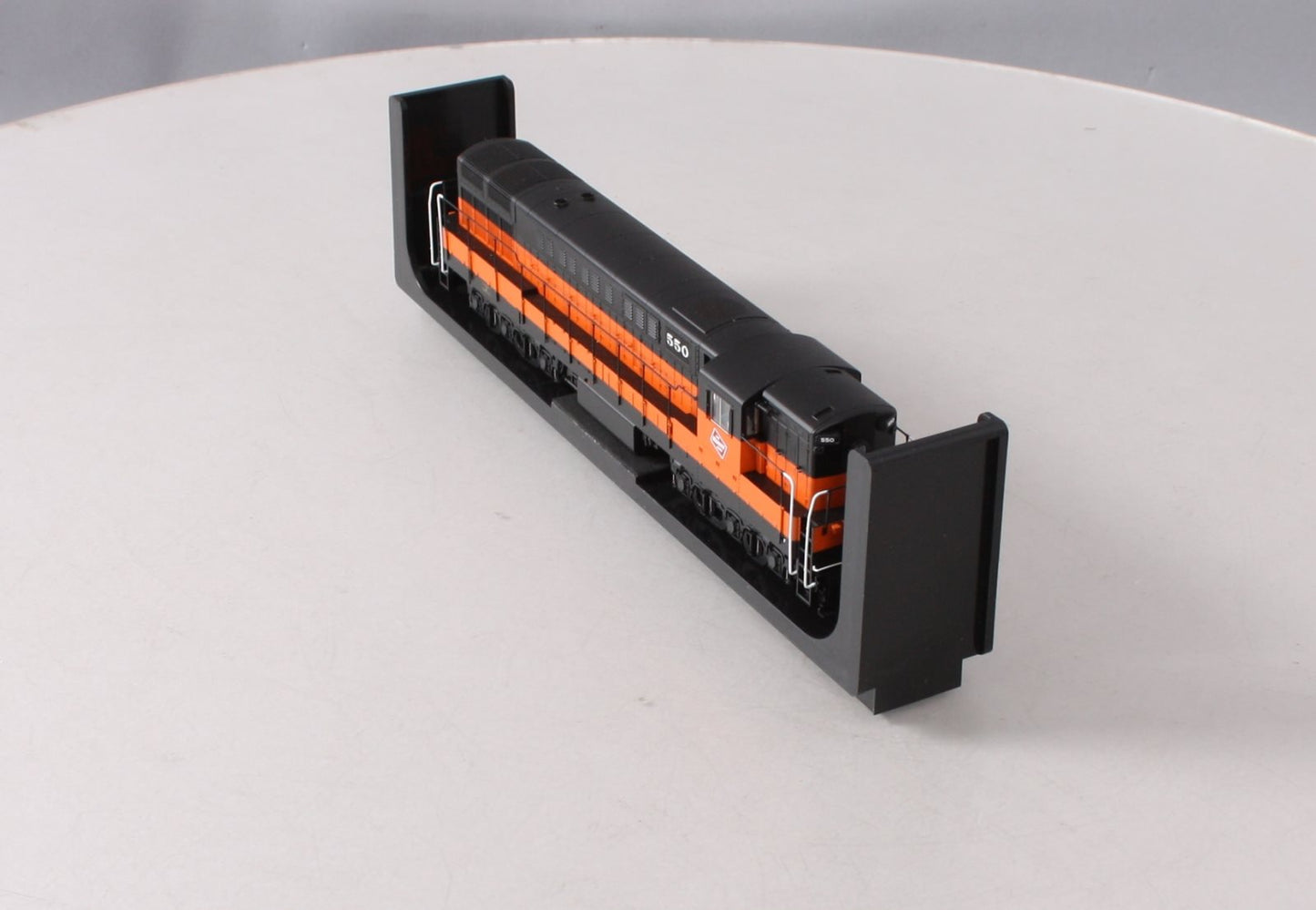 Atlas 10002225 HO Milwaukee Road TrainMaster Locomotive #550