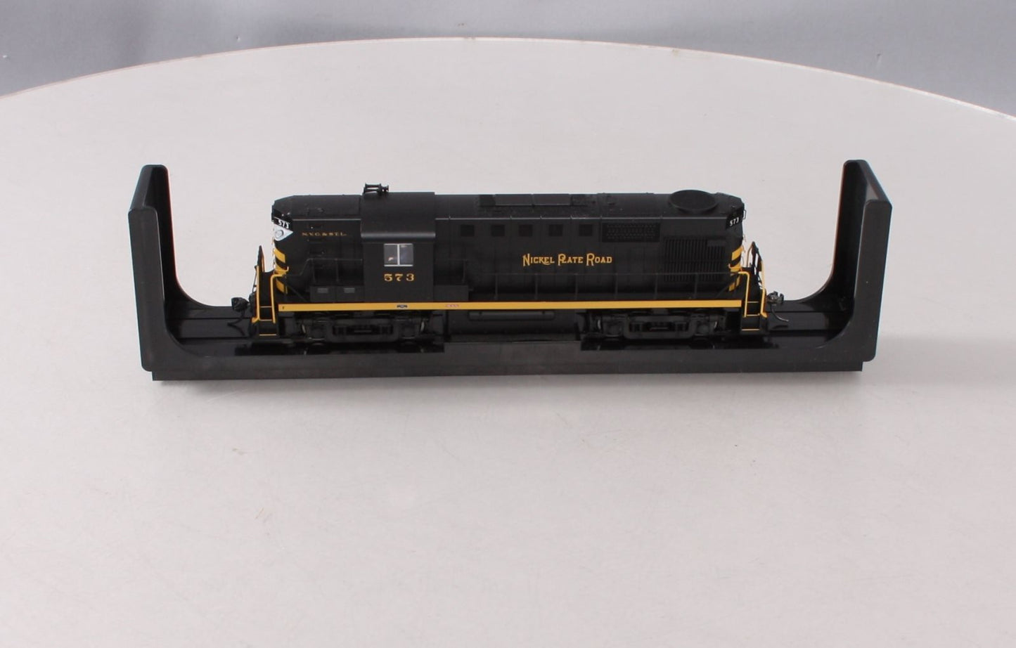 Atlas 10002872 HO Nickel Plate Road RS-11 Diesel Locomotive Silver Series #573