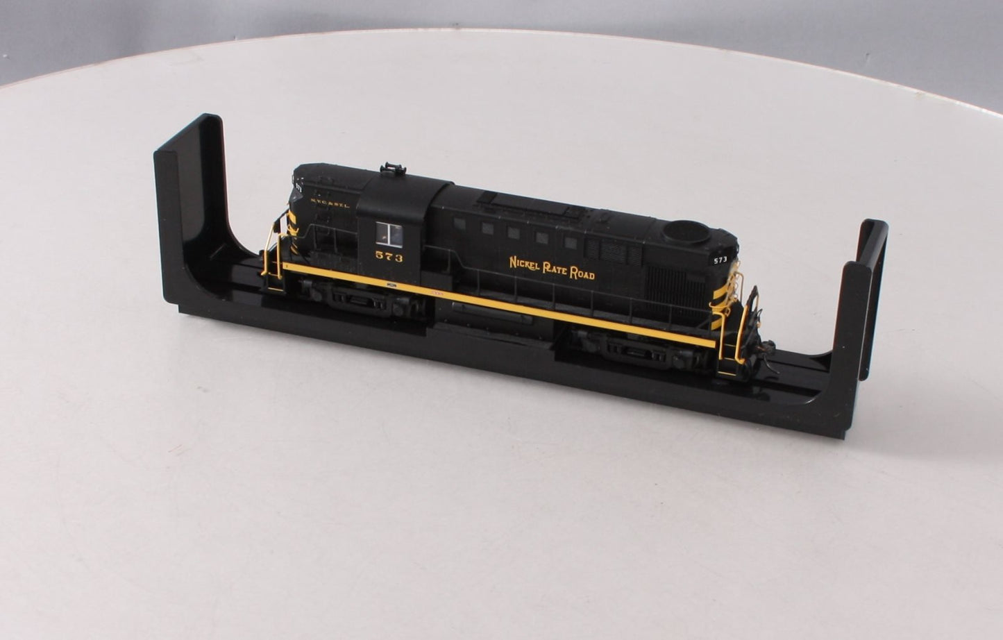 Atlas 10002872 HO Nickel Plate Road RS-11 Diesel Locomotive Silver Series #573