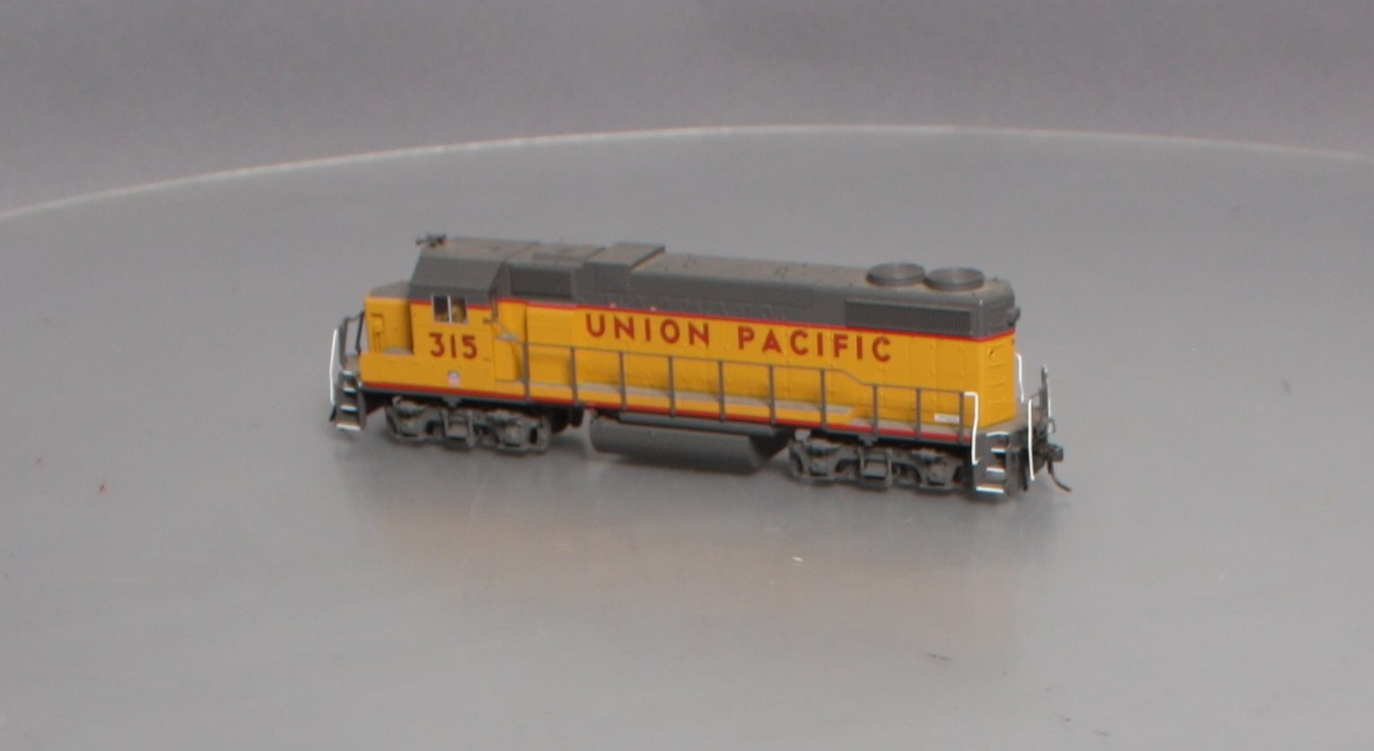 MTH 85-2036-1 HO Union Pacific GP38-2 Diesel Engine with Proto-Sound 3 #307