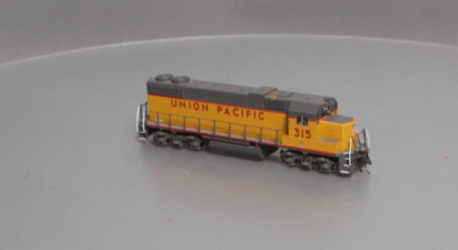 MTH 85-2036-1 HO Union Pacific GP38-2 Diesel Engine with Proto-Sound 3 #307