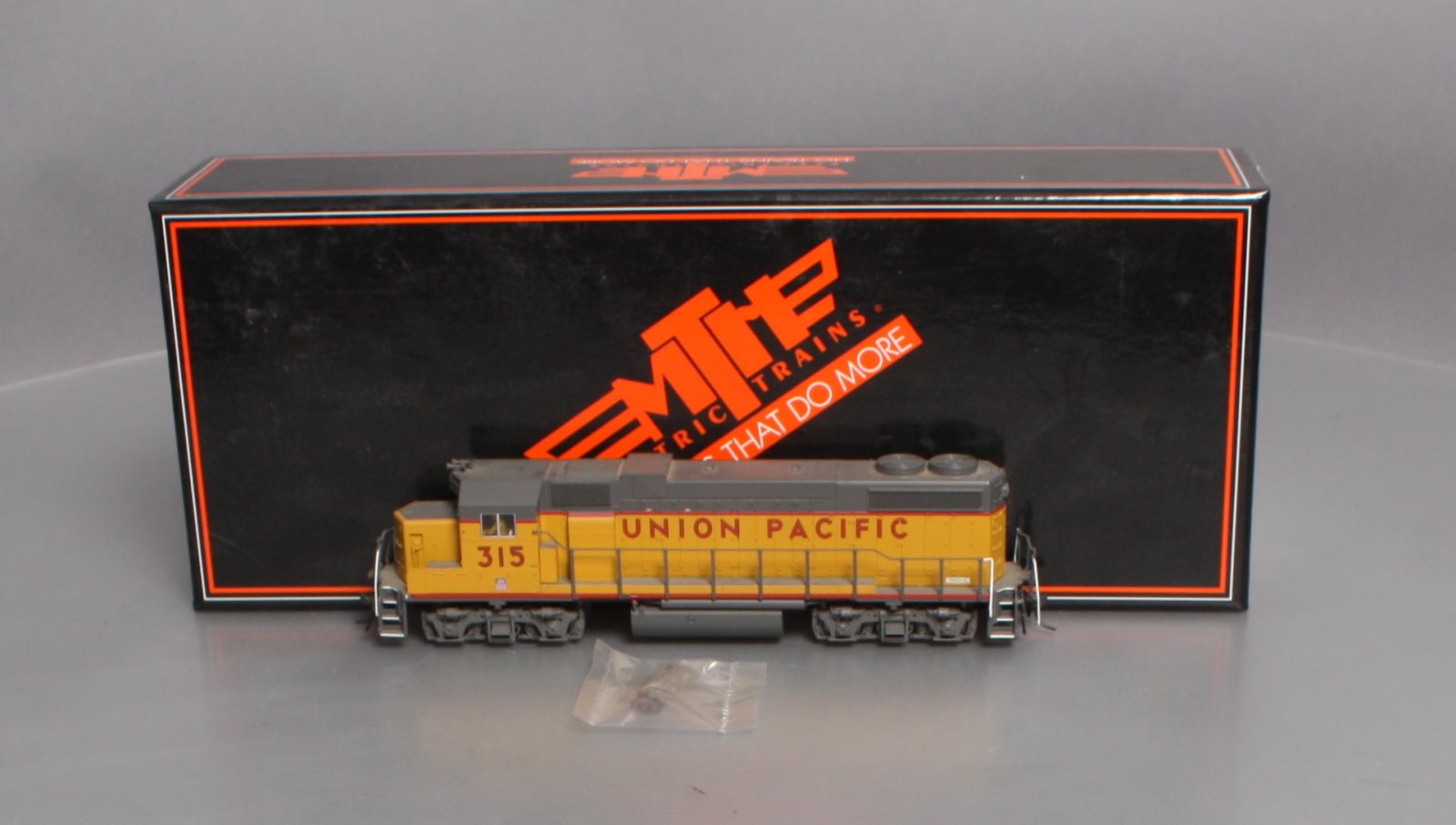 MTH 85-2036-1 HO Union Pacific GP38-2 Diesel Engine with Proto-Sound 3 #307