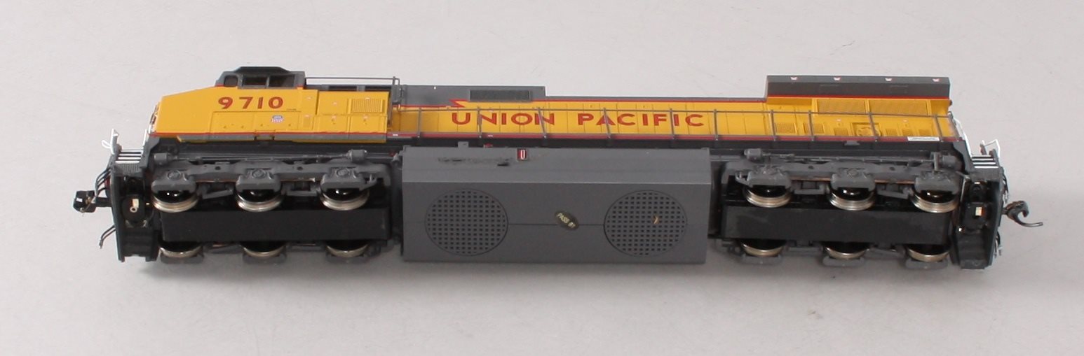 MTH 80-2309-1 HO Union Pacific Dash-9 Diesel Engine with Proto-Sound 3 #9710