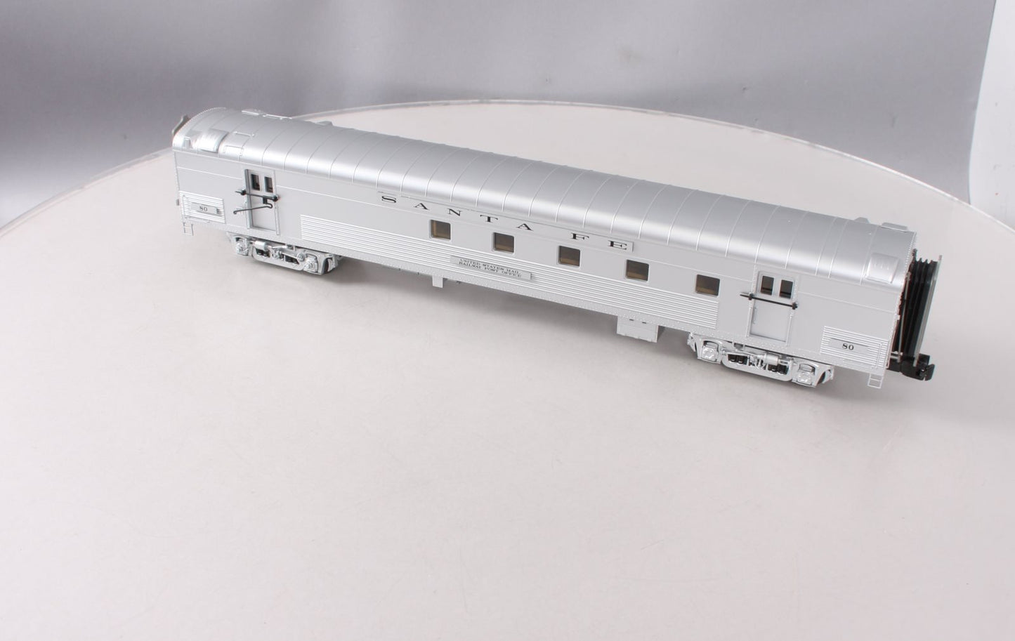 MTH 2068199 O Gauge ATSF 70' Atreamlined RPO Passenger Car