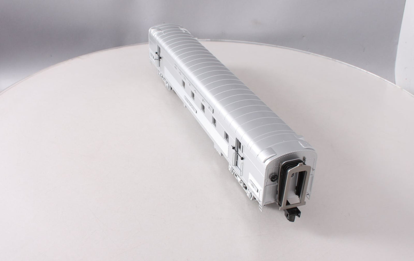 MTH 2068199 O Gauge ATSF 70' Atreamlined RPO Passenger Car