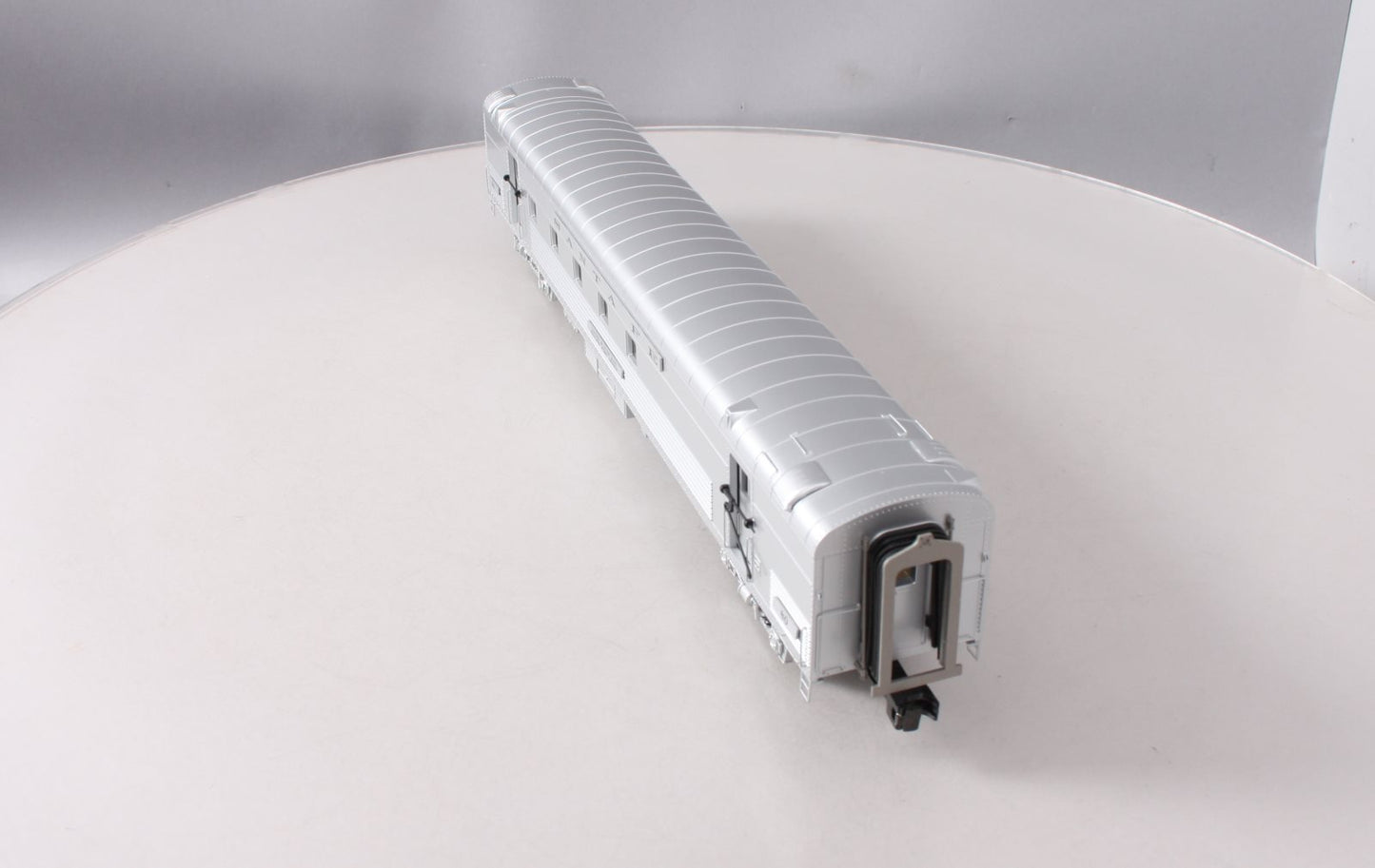 MTH 2068199 O Gauge ATSF 70' Atreamlined RPO Passenger Car