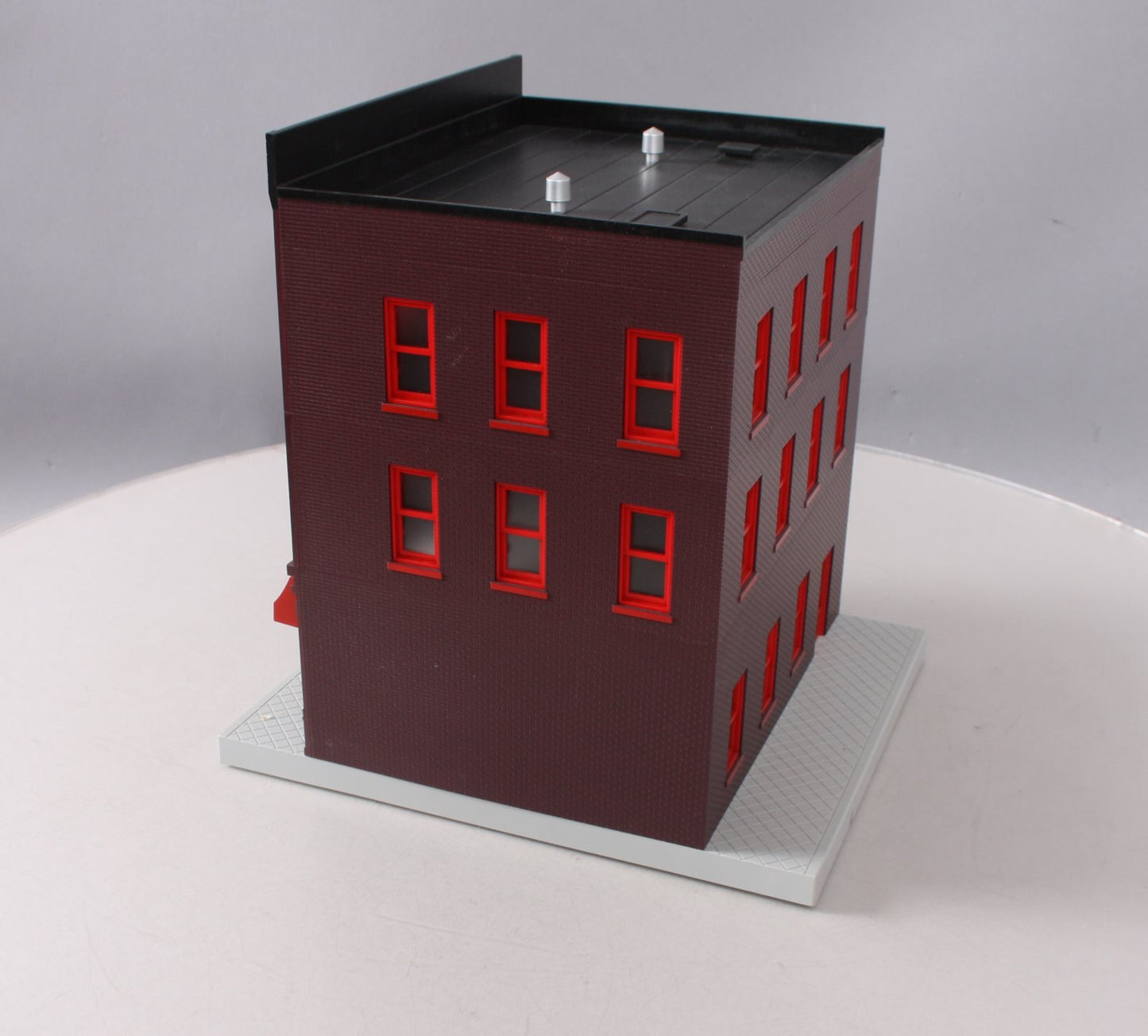 MTH 3090441 O Pennsylvania 3-Story City Fully Assembled & Light InteriorBuilding