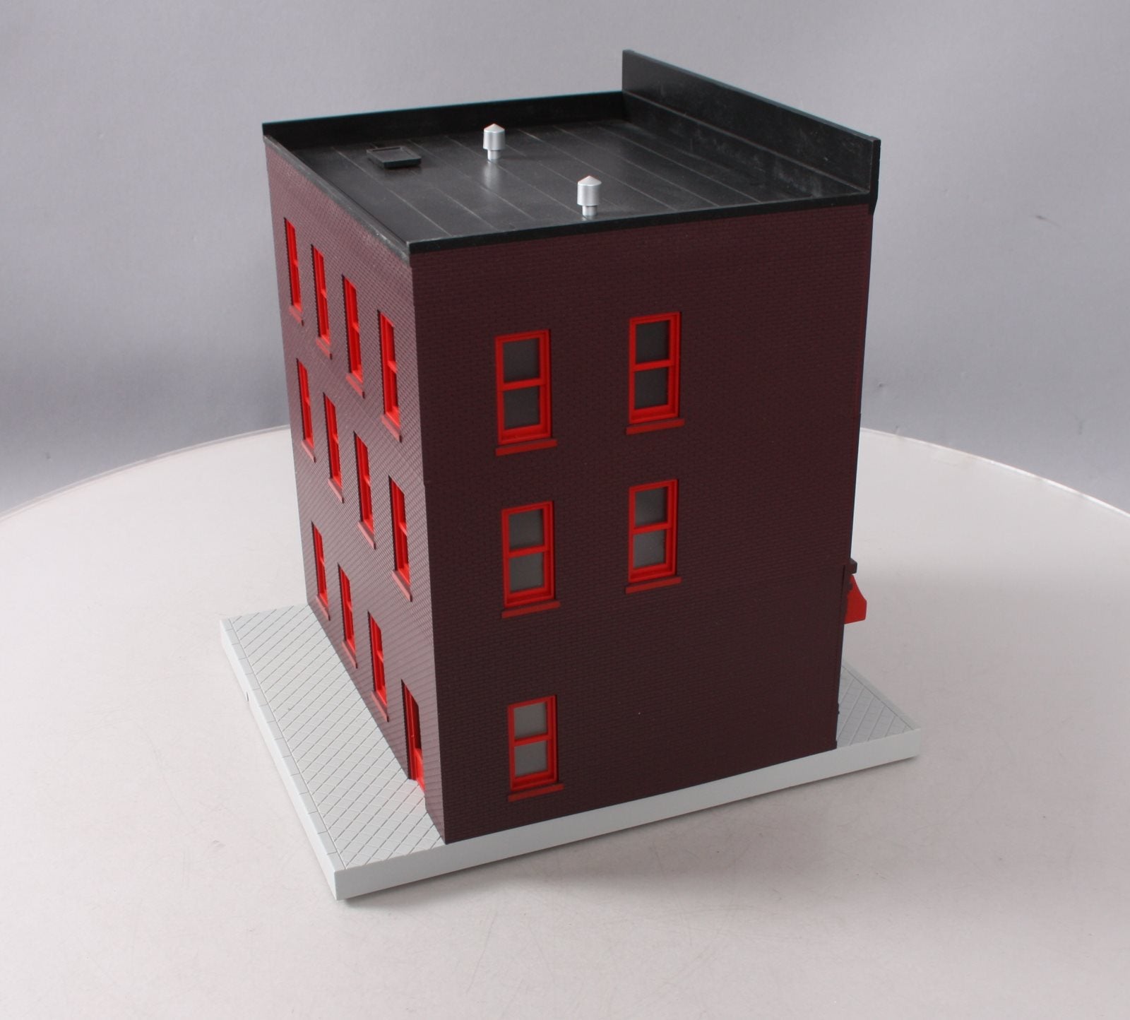 MTH 3090441 O Pennsylvania 3-Story City Fully Assembled & Light InteriorBuilding