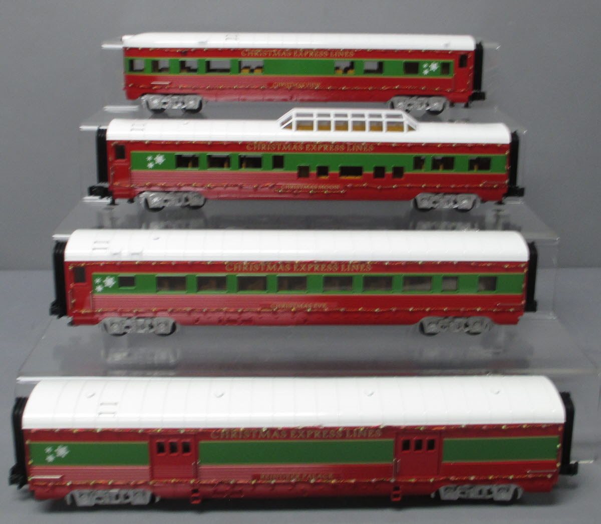 MTH 30-68132 O Christmas 60' Streamlined Passenger Set w/LED Lights (Set of 4)