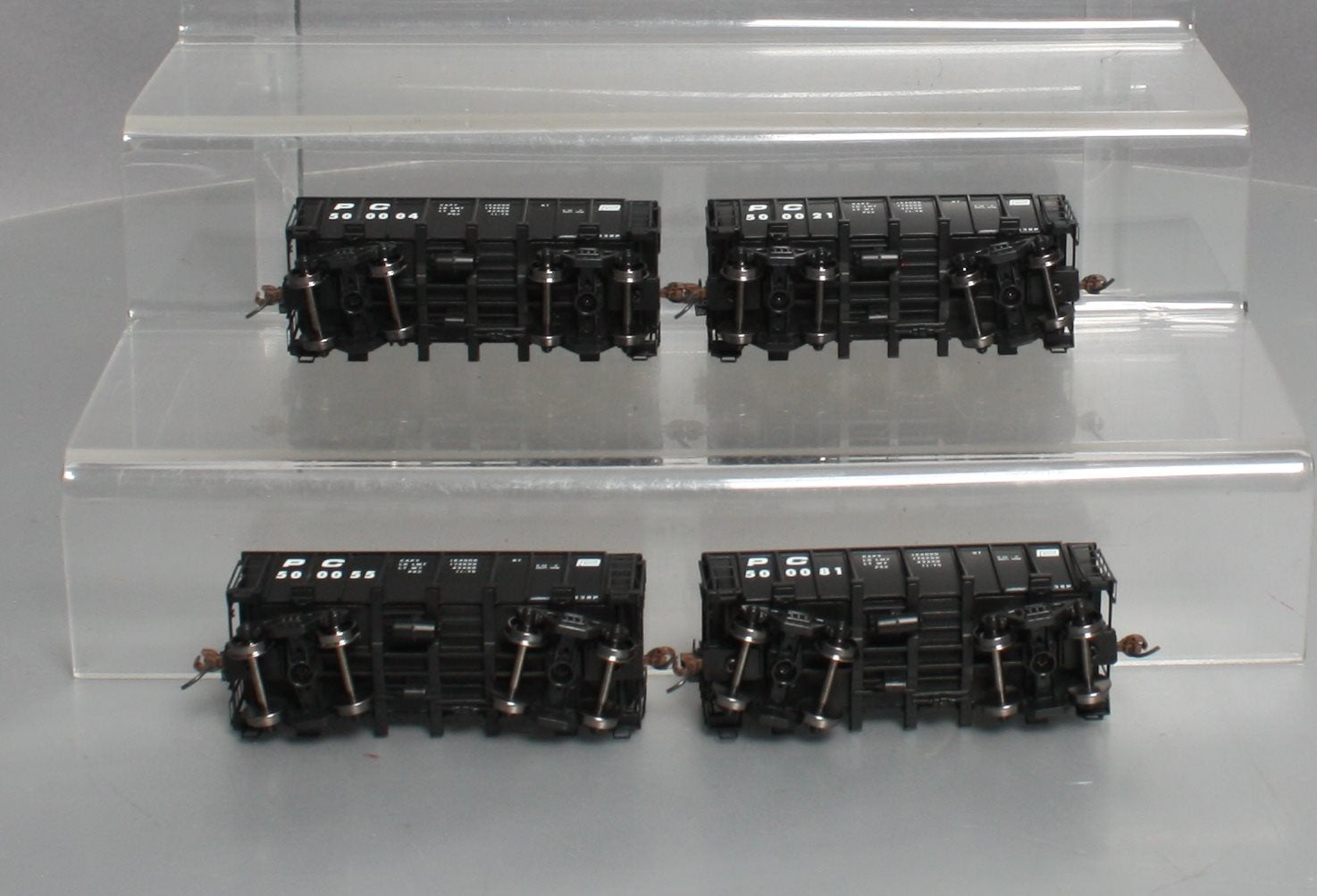 Athearn 97696 HO Penn Central 26' Low-Side Ore Car 4-Car Set - RTR