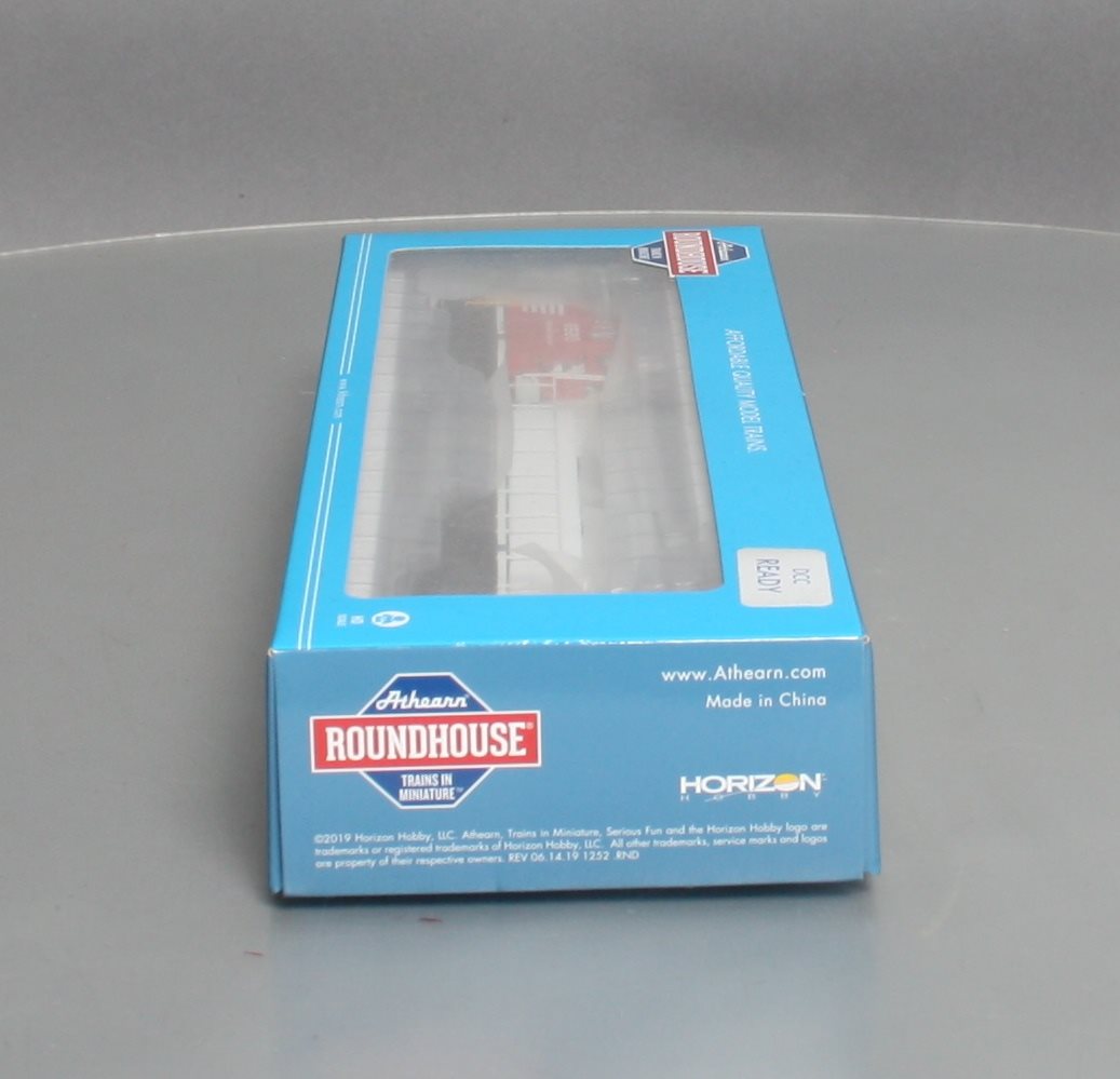 Roundhouse 78054 HO Norfolk Southern Dash 9-44CW Diesel Locomotive #8520