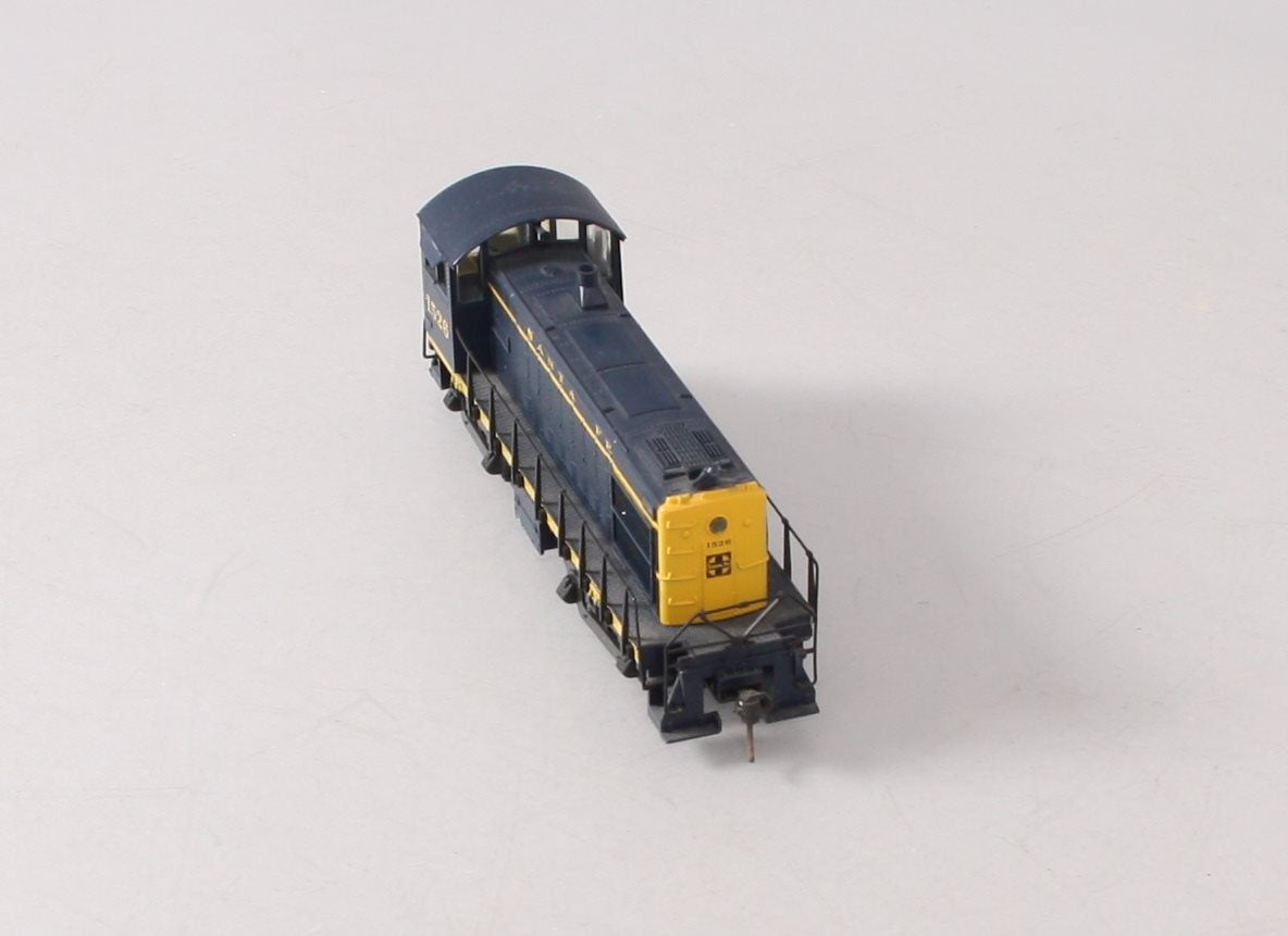 Atlas 8277 HO Scale Sante Fe S-4 Diesel Locomotive #1526