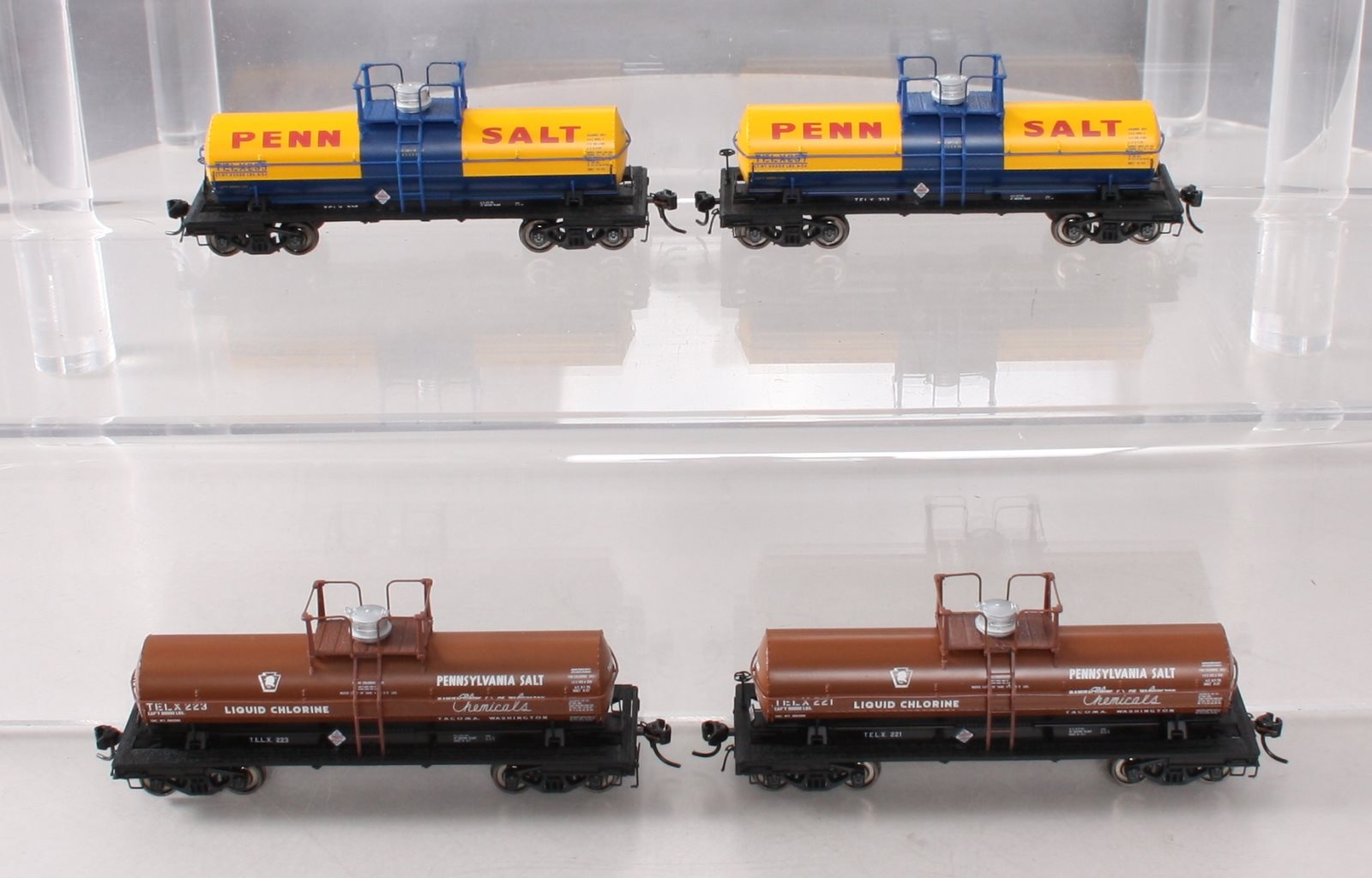 Broadway Limited 6171 Ho 6000gal Tank Penn Salt Chlorine Tank Car (Pack of 4)