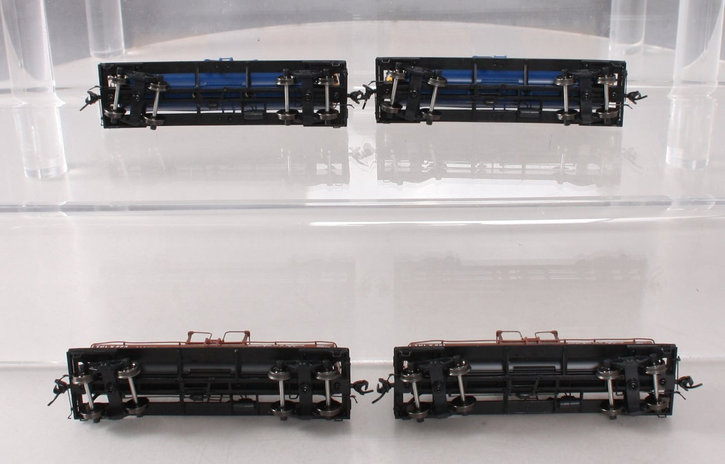 Broadway Limited 6171 Ho 6000gal Tank Penn Salt Chlorine Tank Car (Pack of 4)