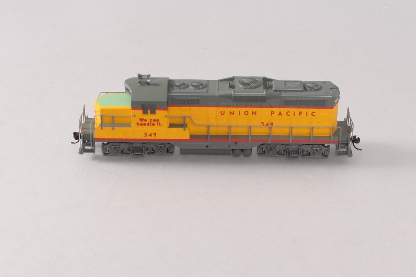 Walthers 931-454 HO Union Pacific(R) EMD GP9M Diesel Locomotive Standard DC #349