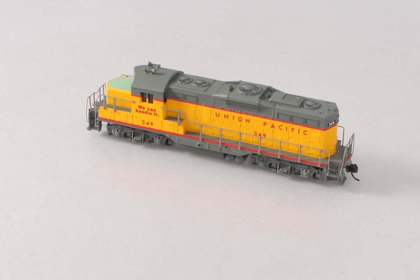 Walthers 931-454 HO Union Pacific(R) EMD GP9M Diesel Locomotive Standard DC #349
