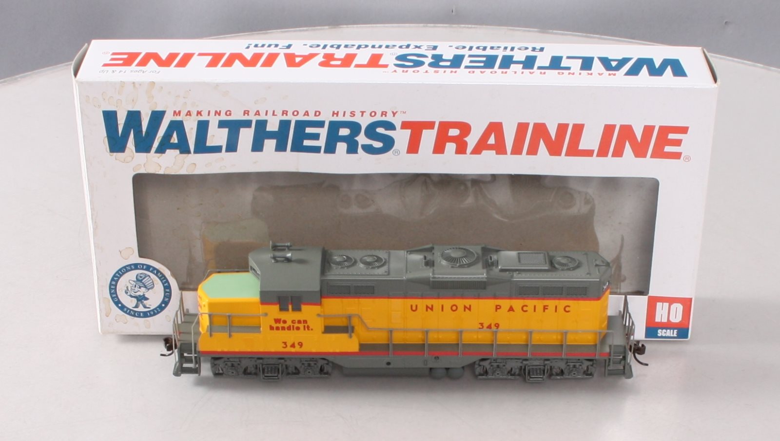 Walthers 931-454 HO Union Pacific(R) EMD GP9M Diesel Locomotive Standard DC #349