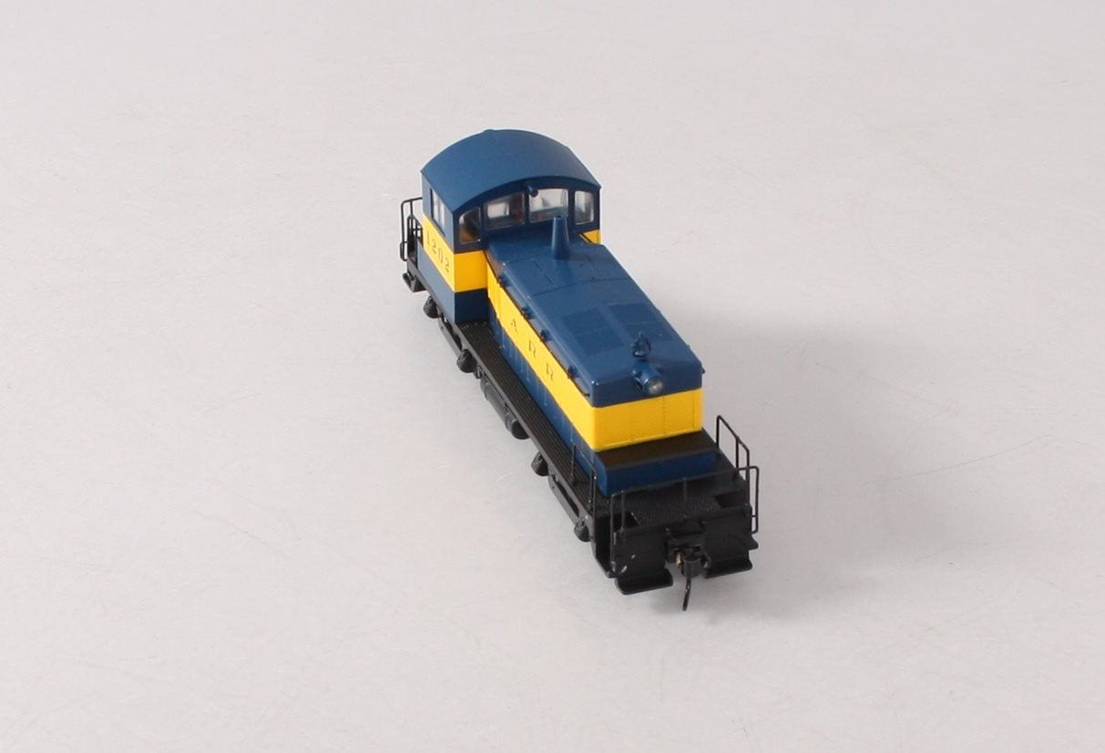 Walthers 910-9224 HO Alaska Railroad EMD SW1 Diesel Locomotive #1202
