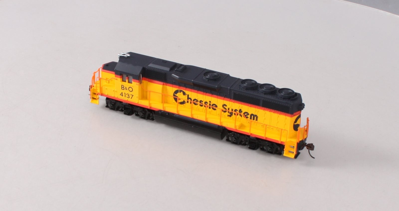 Bachmann 60309 HO Chessie EMD GP40 Diesel Locomotive w/DCC