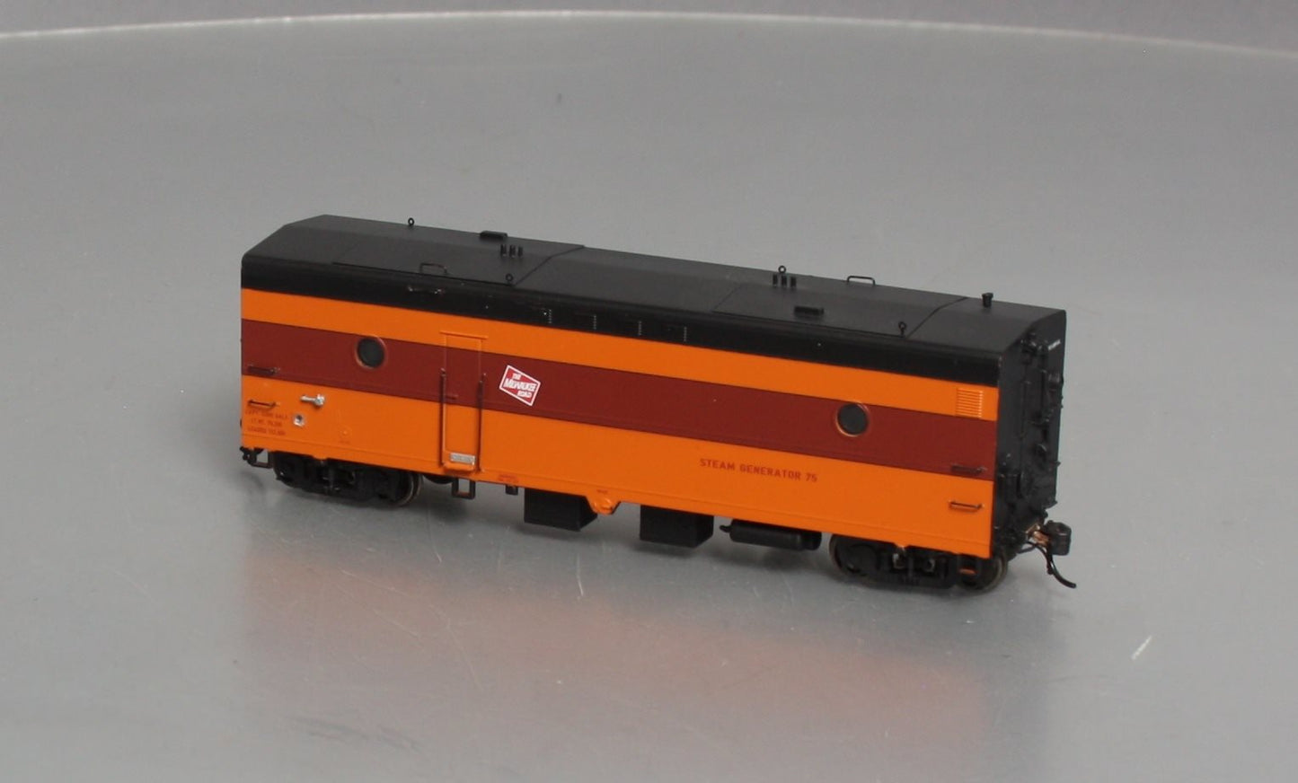 Rapido Trains 107169 HO Milwaukee Road Steam Generator Car #71 (1950 Scheme)
