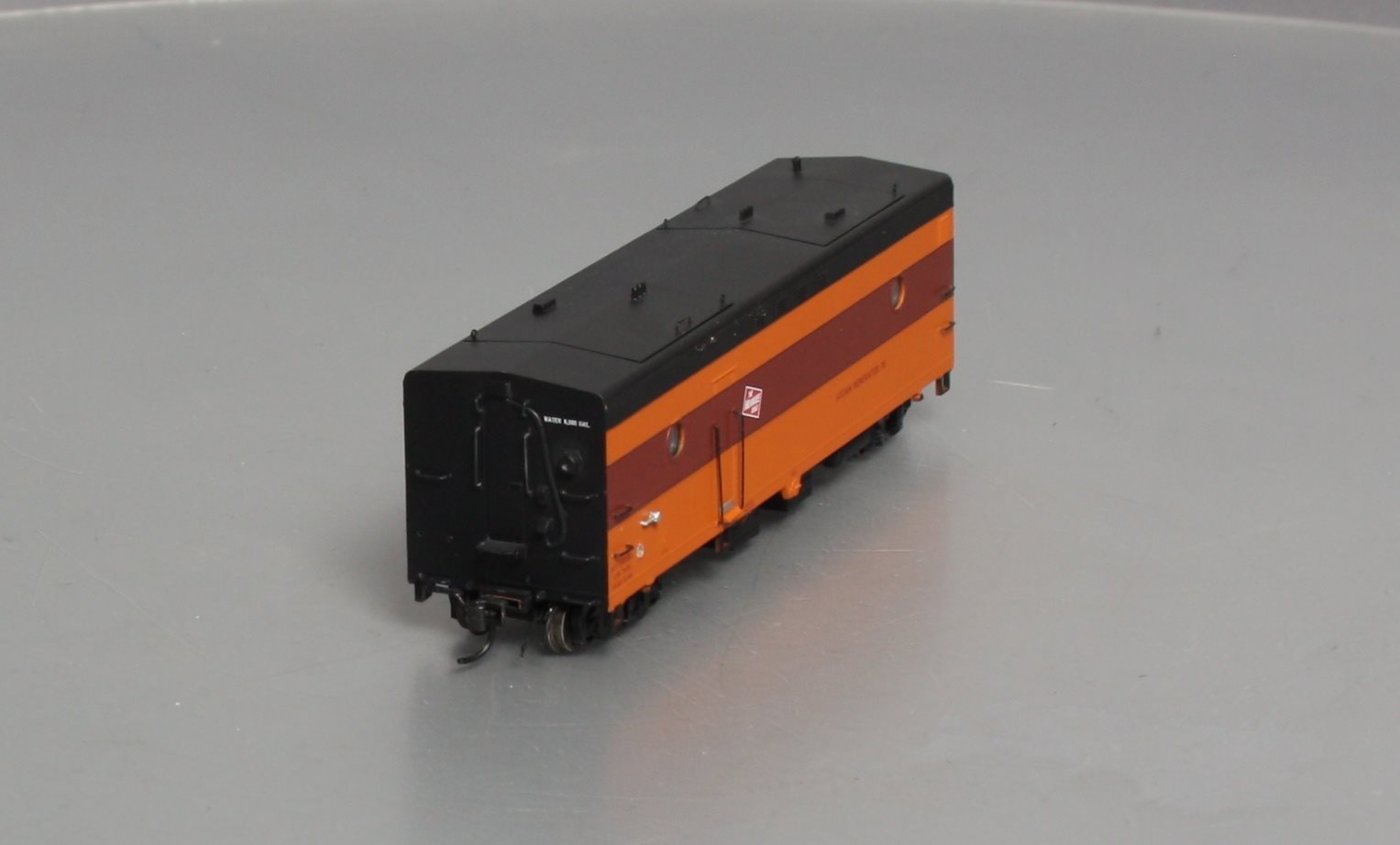 Rapido Trains 107169 HO Milwaukee Road Steam Generator Car #71 (1950 Scheme)