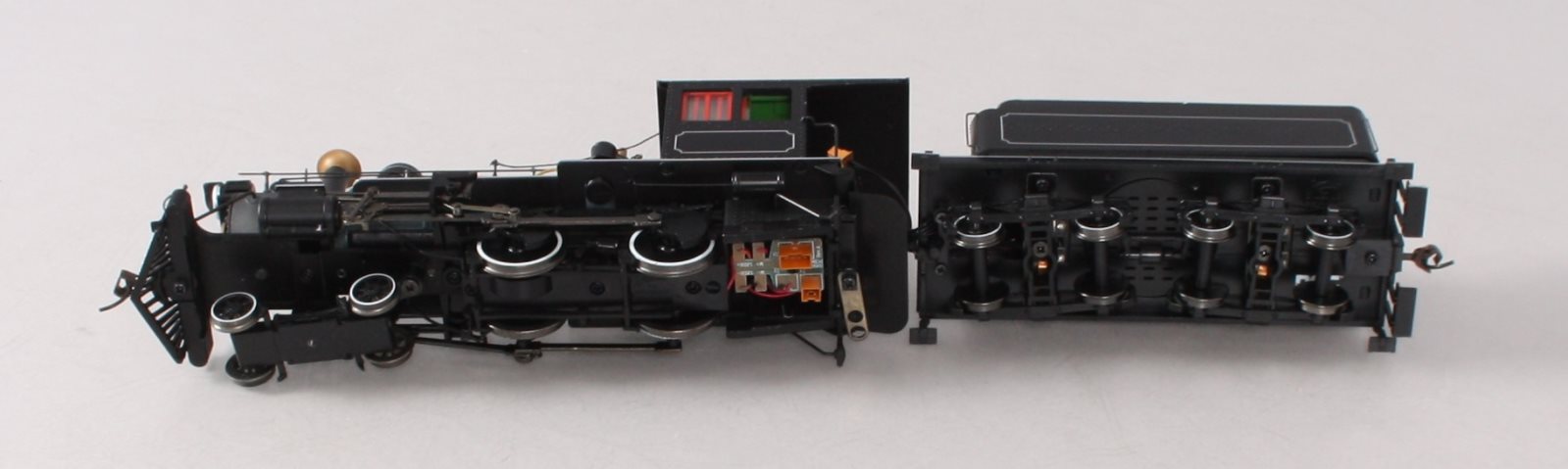 Bachmann 28323 On30 Painted & Unlettered 4-4-0 Steam Loco w DCC