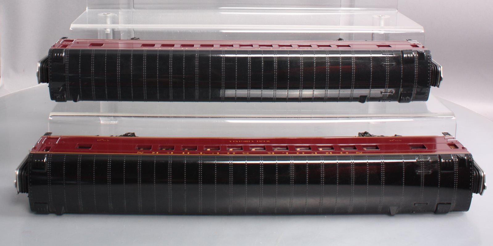 MTH 20-69265 O Norfolk Southern 70' Streamlined Coach Passenger Set (Set of 2)